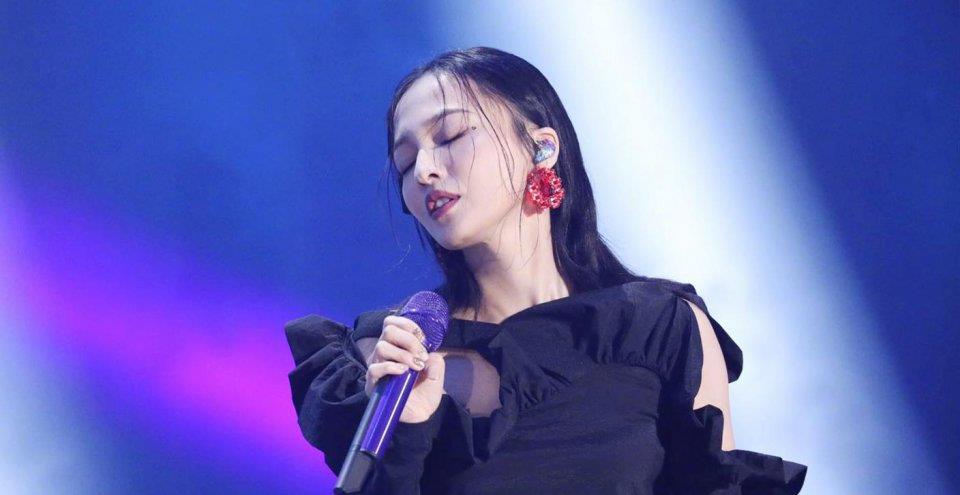 张韶涵最新单曲，音符里的友情与陪伴的力量